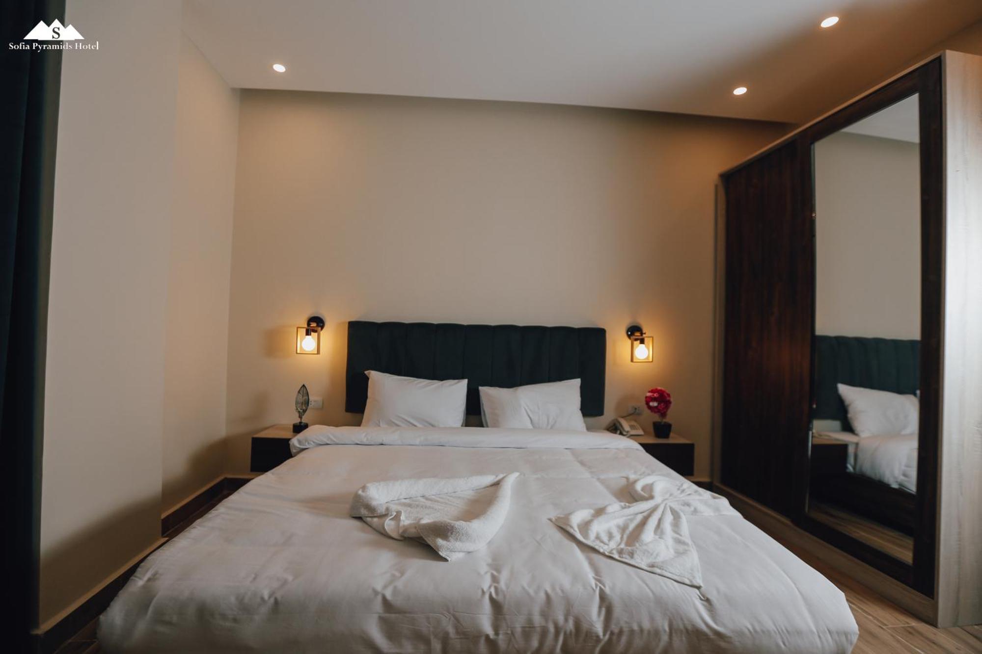 Sofia Pyramids Hotel Kafret el-Gabal Extérieur photo