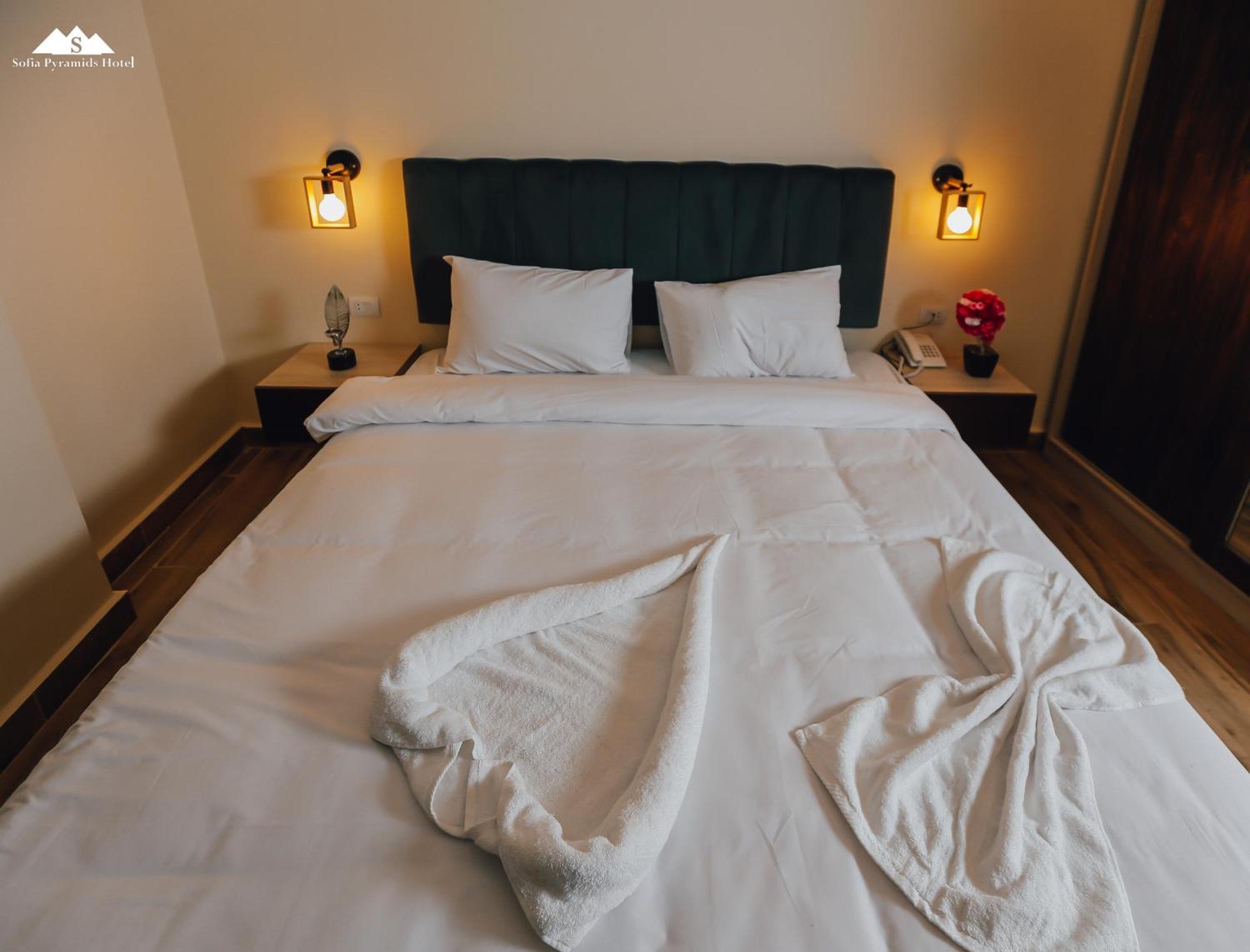 Sofia Pyramids Hotel Kafret el-Gabal Extérieur photo